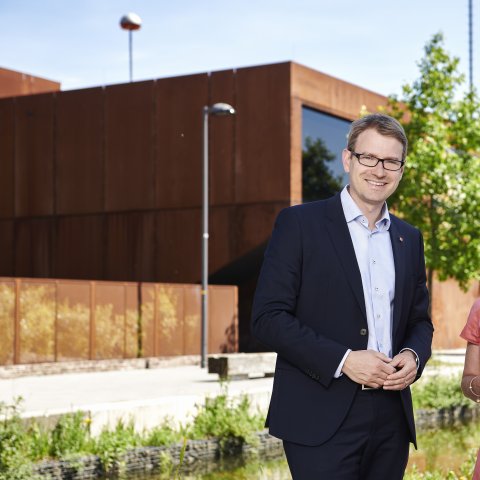 Jan-Philipp Büchler und Heike Marzen auf dem Innovationsstandort PHOENIX West